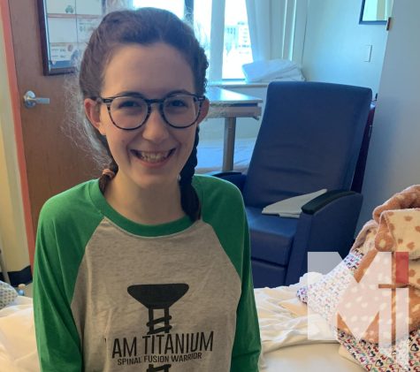Ready to leave the hospital, junior Sophia Gassett is very excited to go home after being in the hospital for five days. Gassett’s spinal fusion surgery took place on Nov. 9 and lasted 10 hours. “It was an experience that I will never forget and one that has changed my life for the better,” Gassett said.